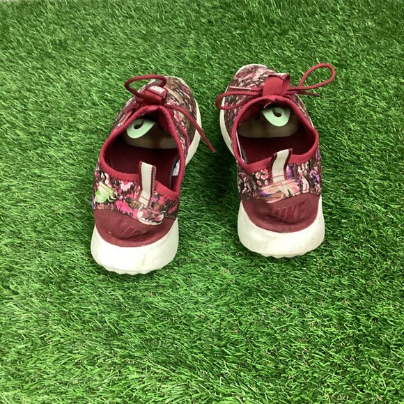 Nike Roshe Two Burgundy Floral Print Running Shoes 9 - Picture 5 of 11